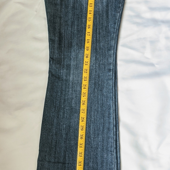 Jeans - Picture 2 of 4